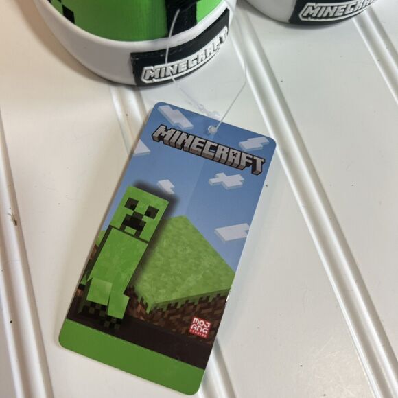 Minecraft  Big Boys Size 5 Canvas Slip-on Sneakers NWT - Picture 6 of 7